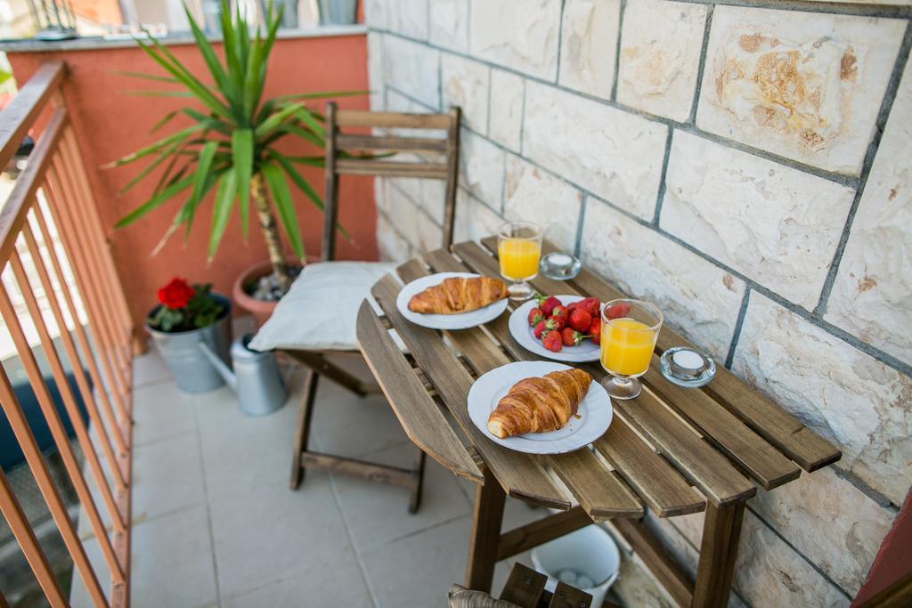 Ferienwohnung Catherine's Garden Šibenik Zimmer foto