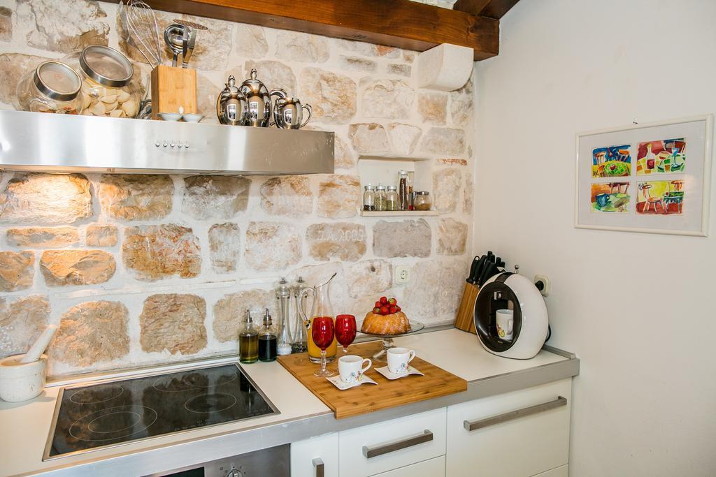 Ferienwohnung Catherine's Garden Šibenik Zimmer foto
